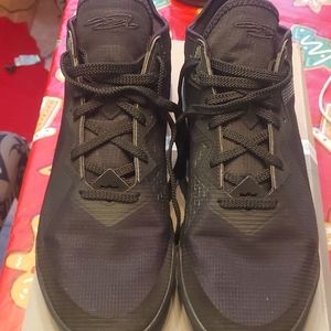 Lebron XVIII Low Sneakers